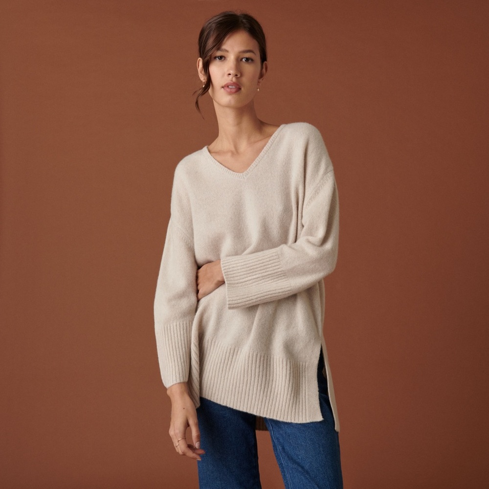 Poles Maison Montagut Darius Cashmere V Neck Sweater